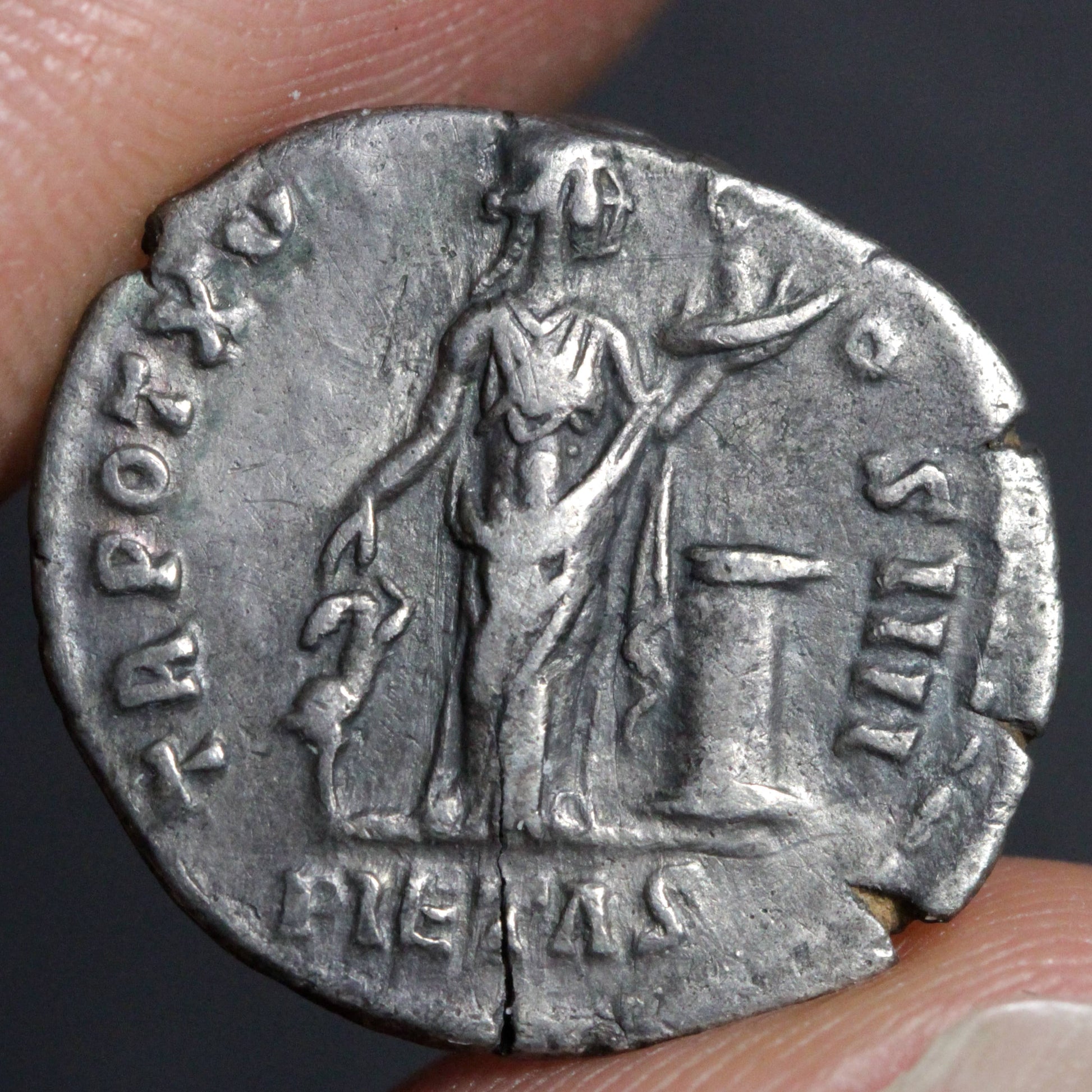 antoninus pius denarius reverse