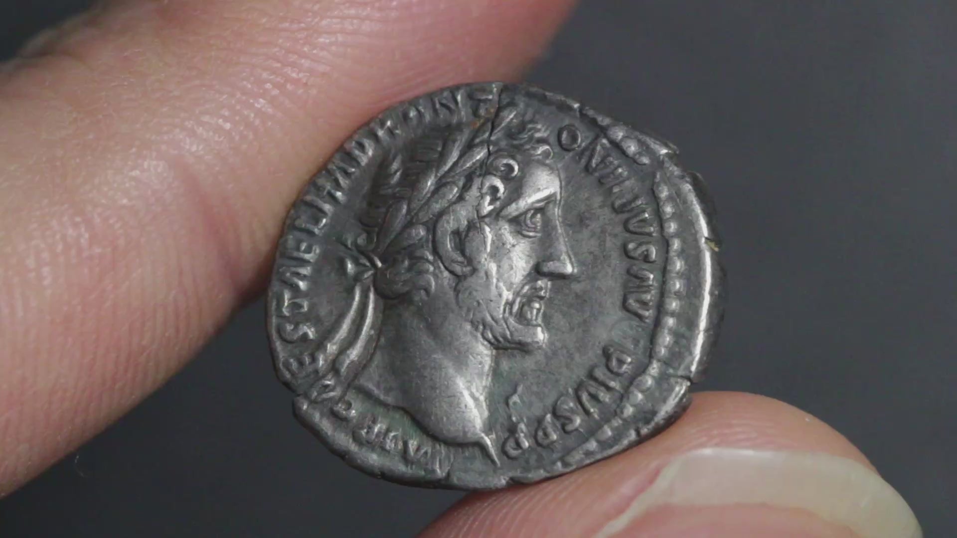 antoninus pius denarius video showing both sides